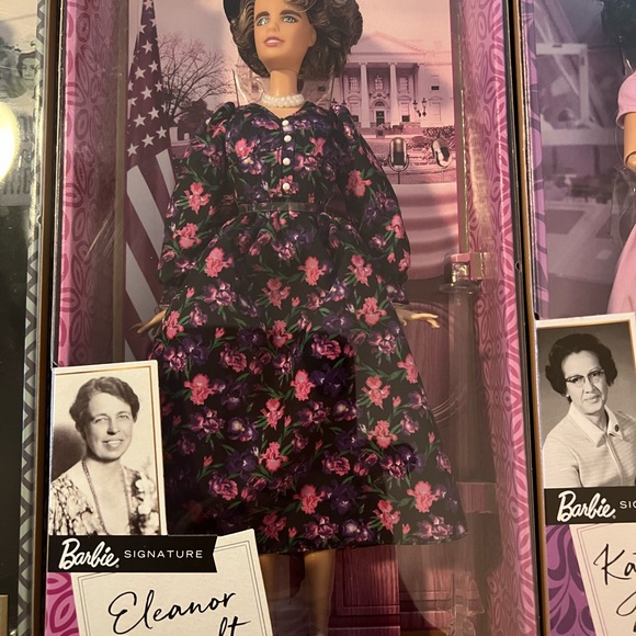 Collector Barbie’s - Picture 5 of 9